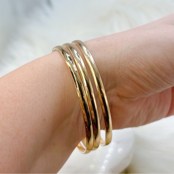 Yellow gold plated 3 bangle bracelet set 🌟 M fit - Picture 7 of 8